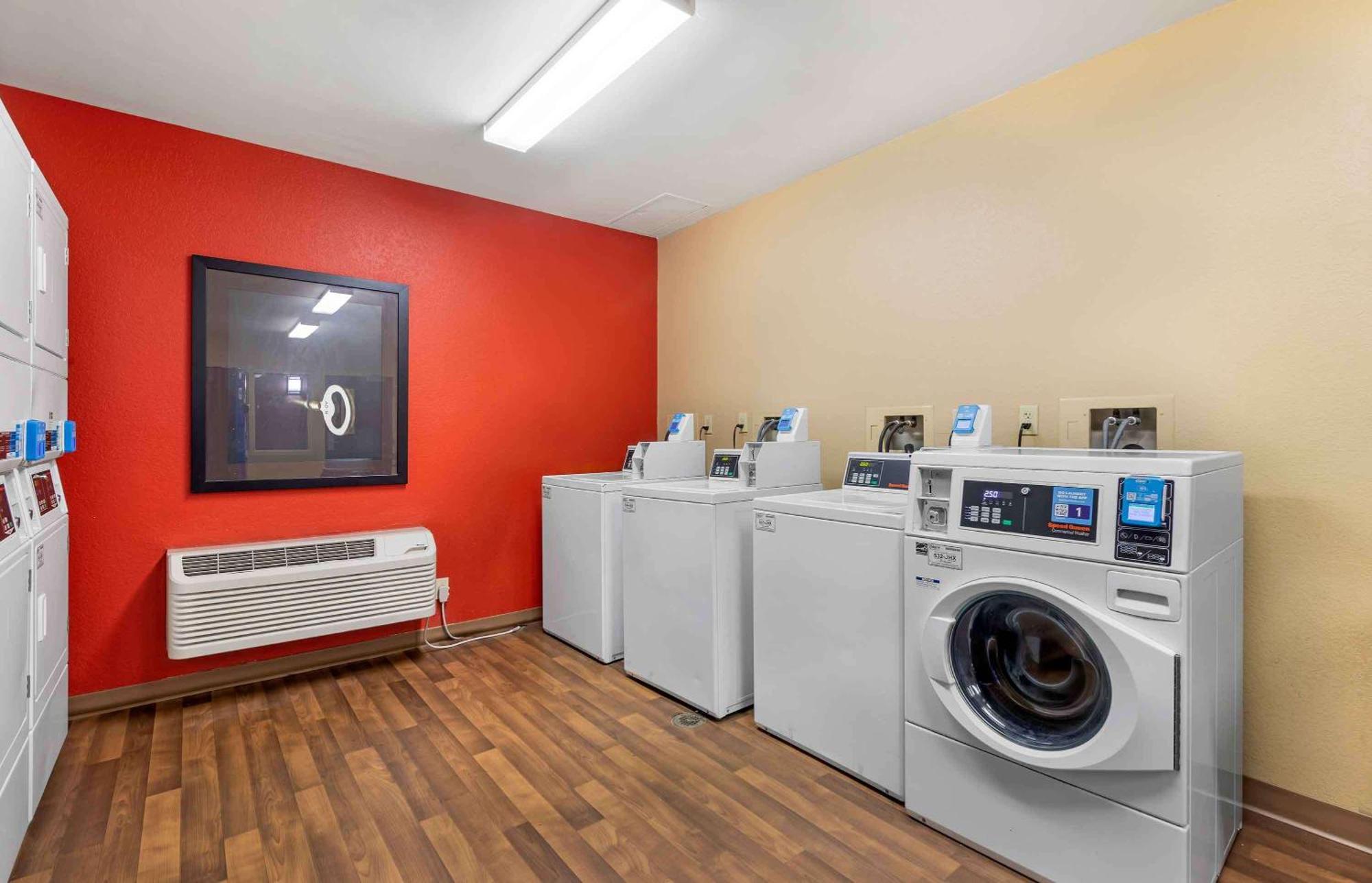 Extended Stay America Suites - Savannah - Midtown Bagian luar foto